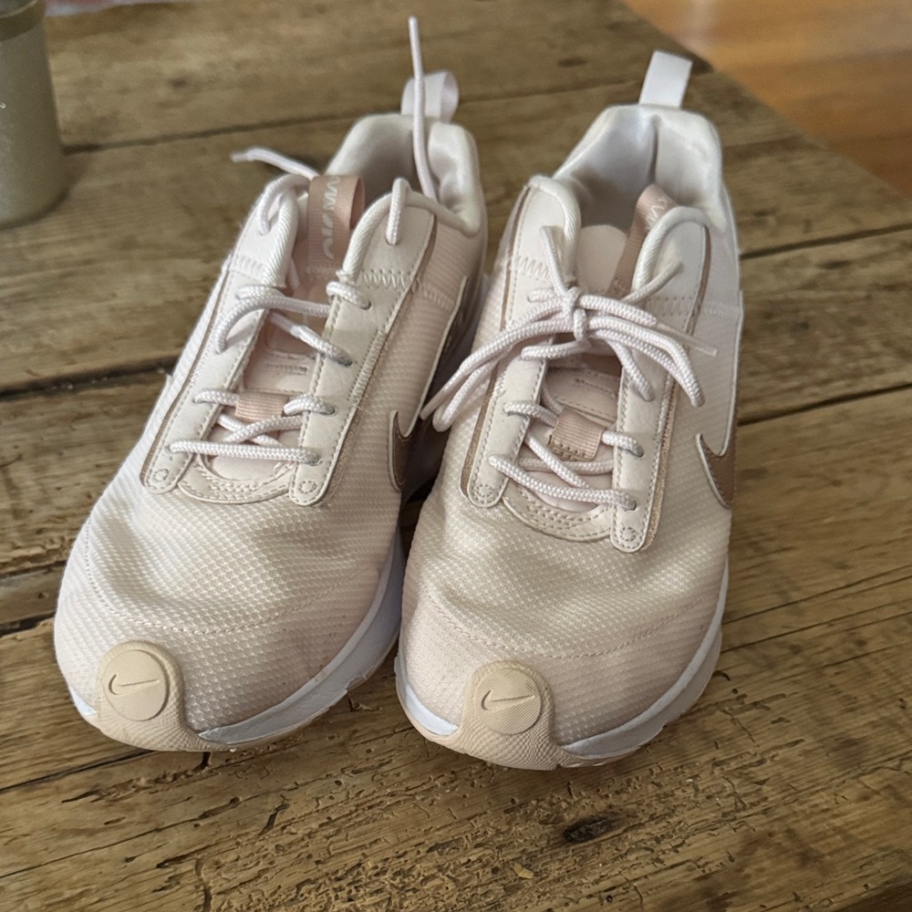 Nike Light Beige Running Shoes